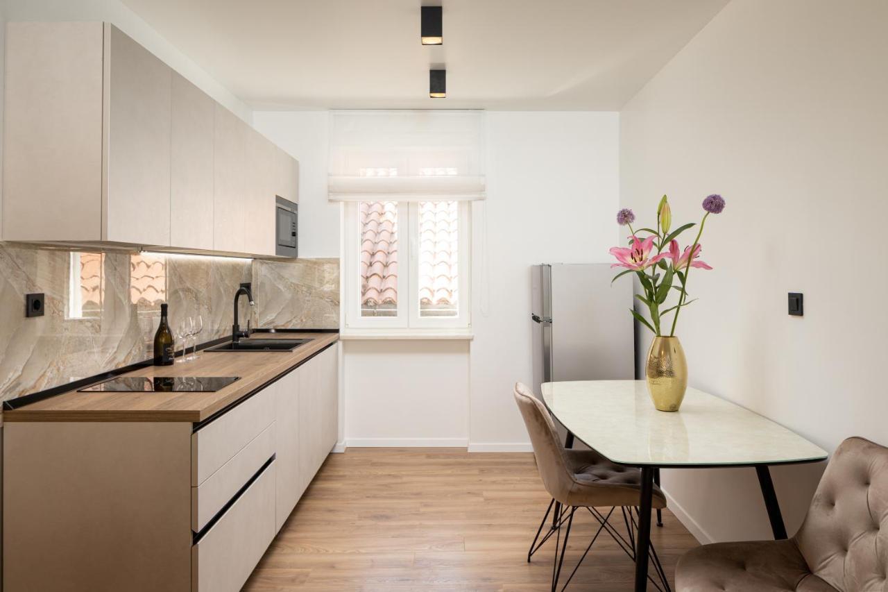 Luxury Accomodation Duje Split Exterior photo