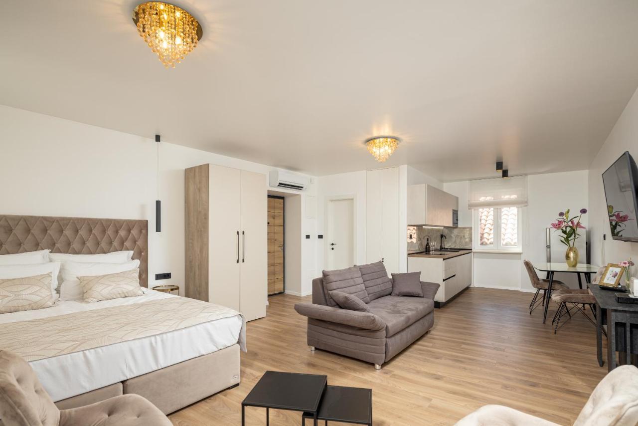 Luxury Accomodation Duje Split Exterior photo