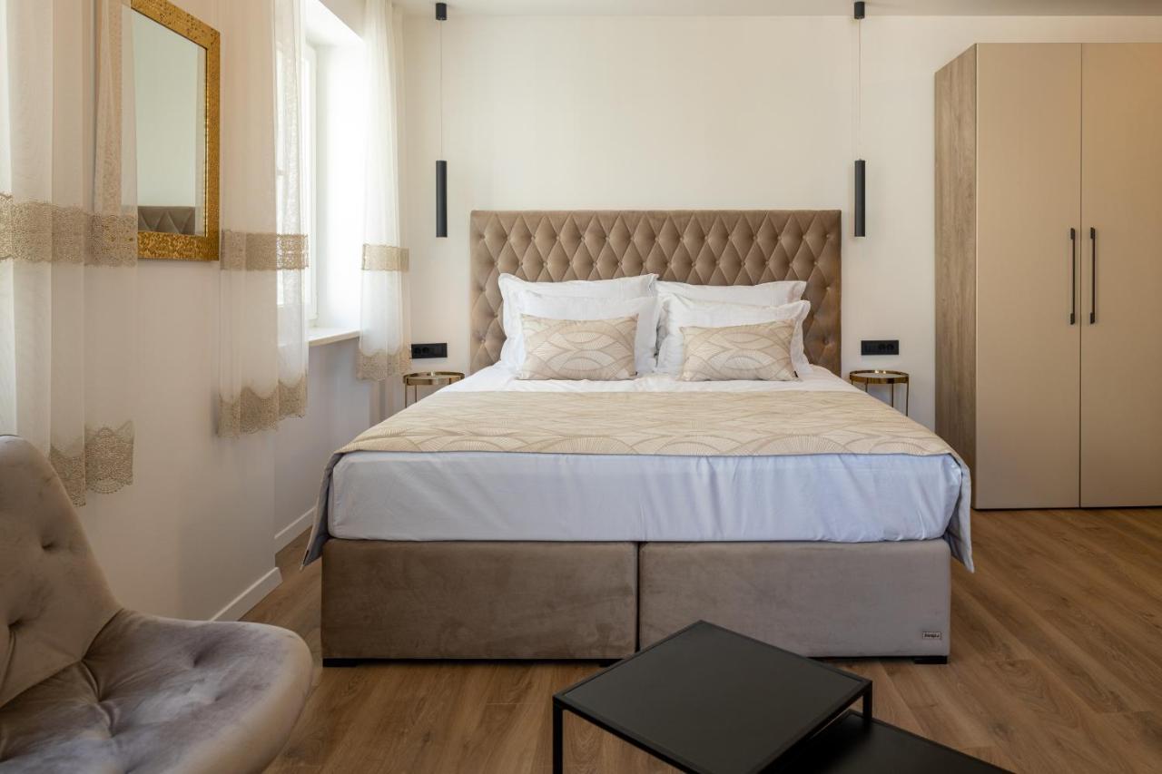 Luxury Accomodation Duje Split Exterior photo